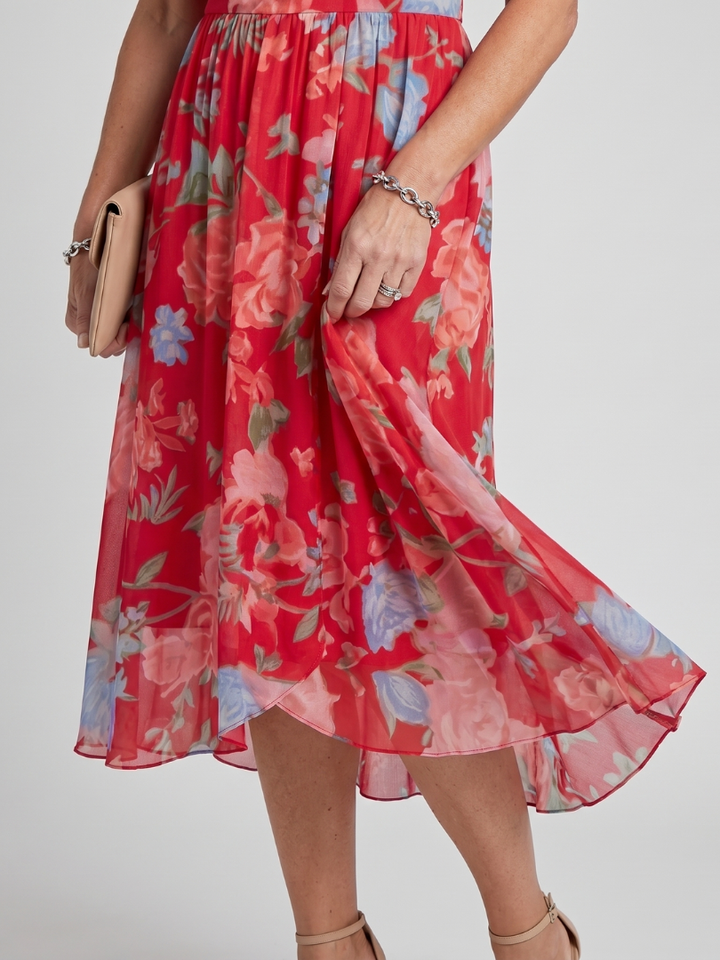Mirabel - Kleid mit schwingenden Ärmeln und geraffter Taille