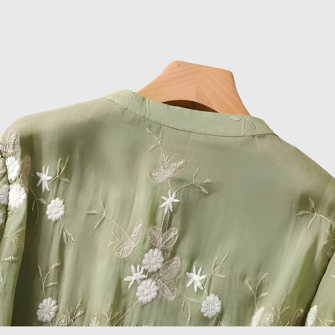 Edena - Elegantes Top mit Bestickten Blumen