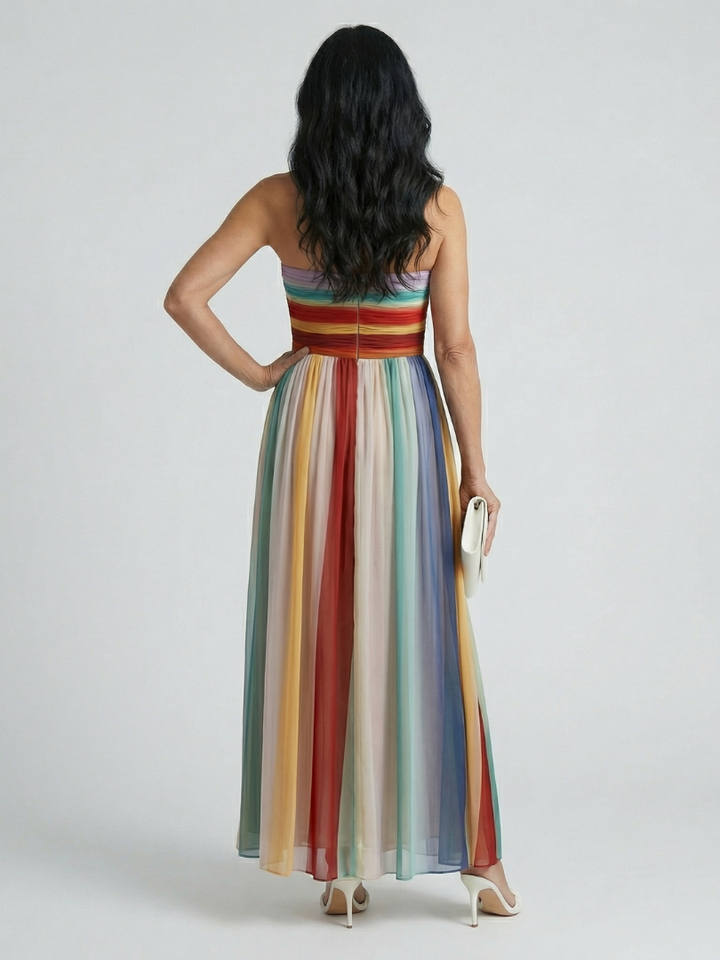 Serene - Maxikleid mit leichten Streifen