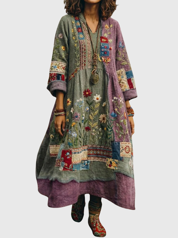 Trisha - Lässiges Langarmkleid mit floralem Druck