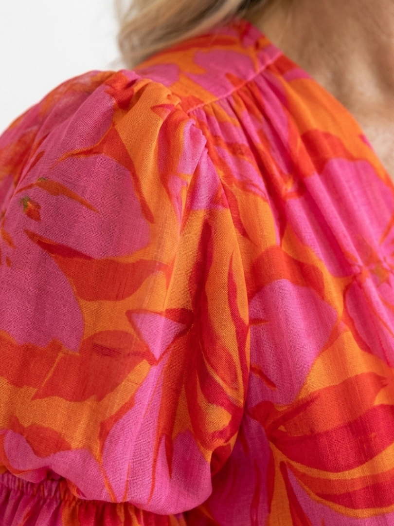 Willow - Florales V-Ausschnitt Midi Kleid mit Puffärmeln