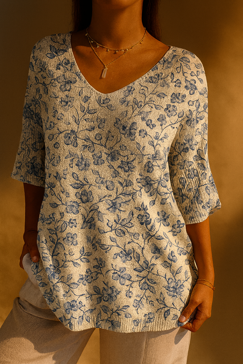 Genesis - Damen Pullover mit kleinen blauen Blumenmuster