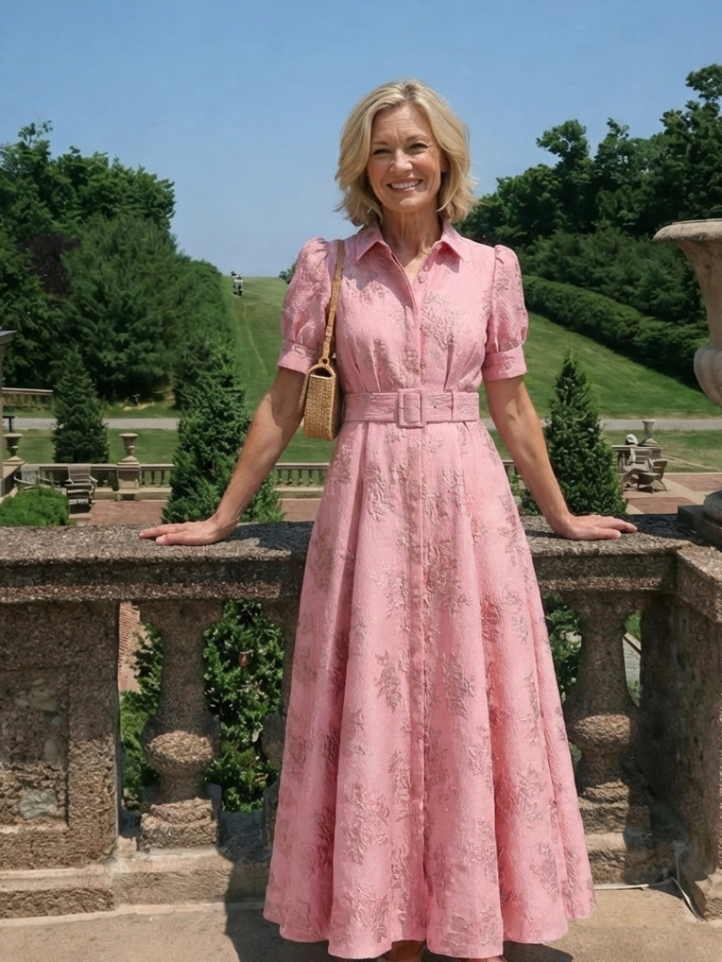 Xanthea - Kurzärmliges, tailliertes, floral strukturiertes Maxikleid