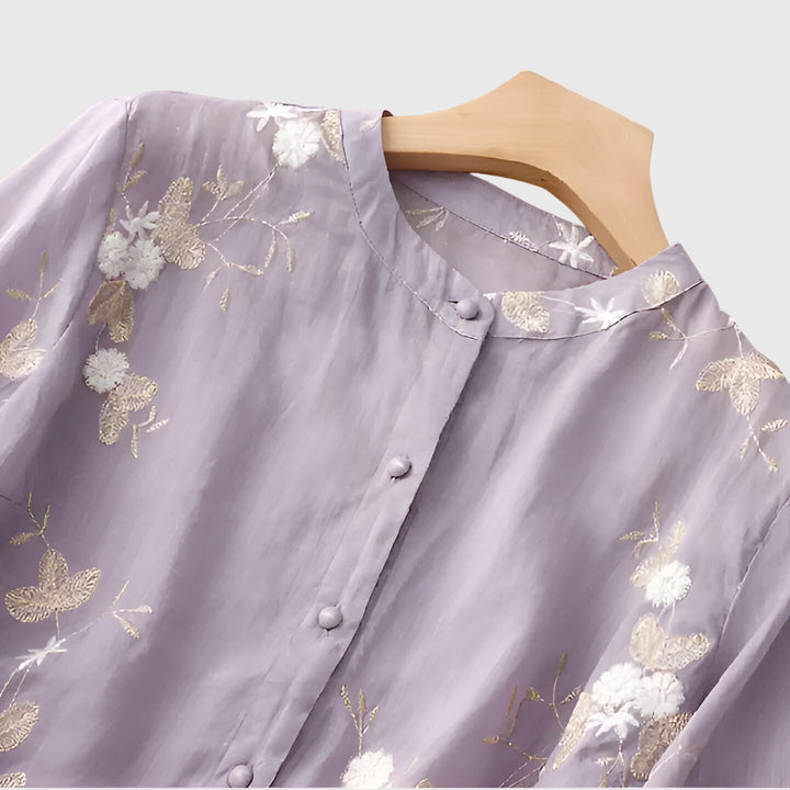 Edena - Elegantes Top mit Bestickten Blumen