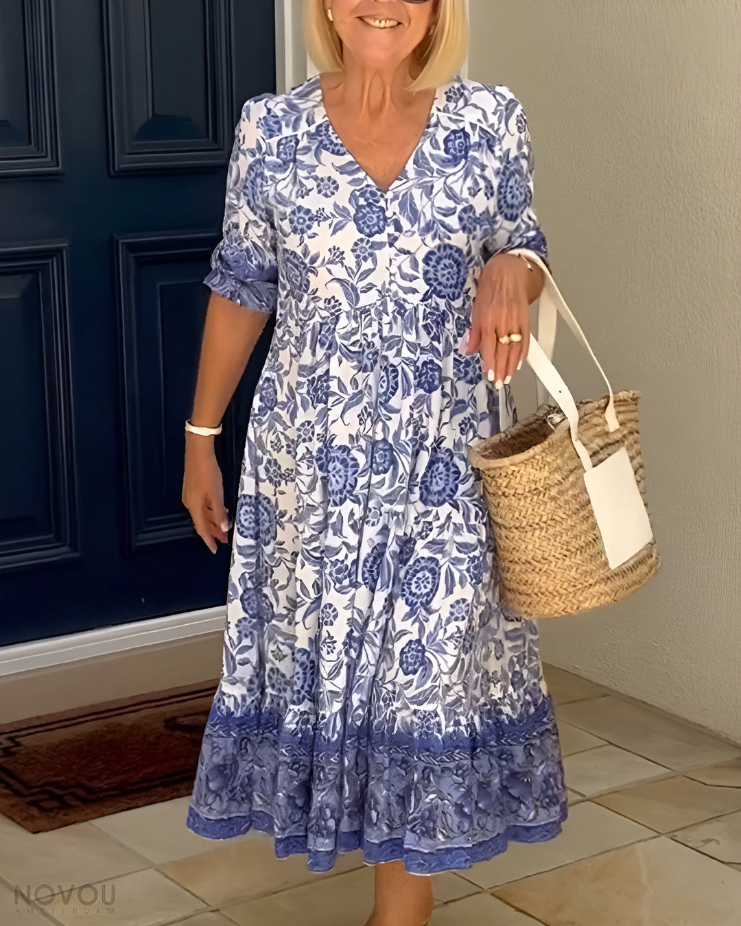 Cathy - Elegantes Blumenkleid mit V-Ausschnitt