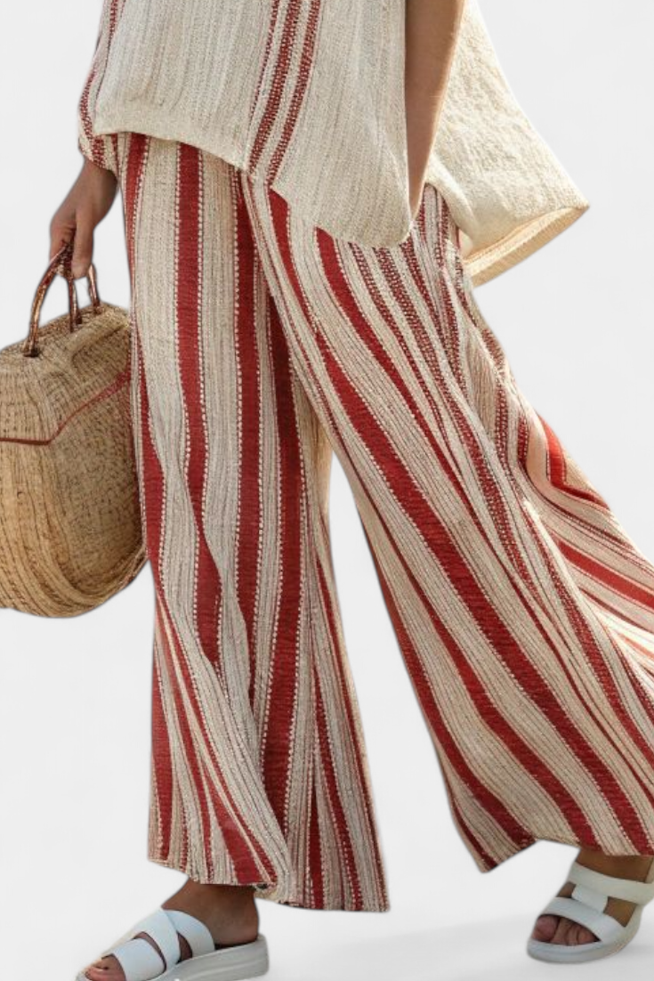 Kendall - Elegantes Texturiertes Top mit Roten Streifen & Leinenhose
