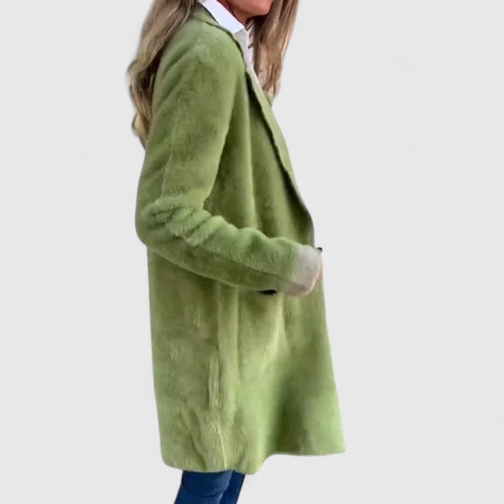 Ragnhildr | Damen Lange Strickjacke mit Knopfdetails