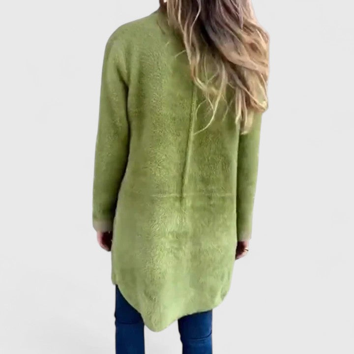 Ragnhildr | Damen Lange Strickjacke mit Knopfdetails