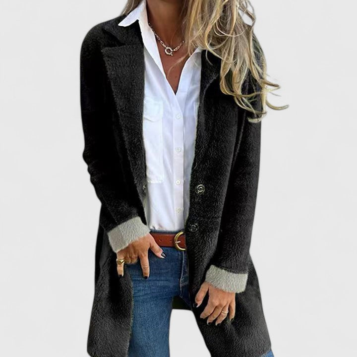 Ragnhildr | Damen Lange Strickjacke mit Knopfdetails