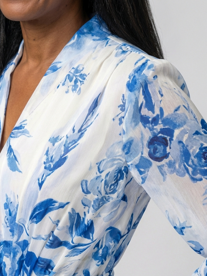 Lillian - Blumiges Maxikleid mit langen Ärmeln