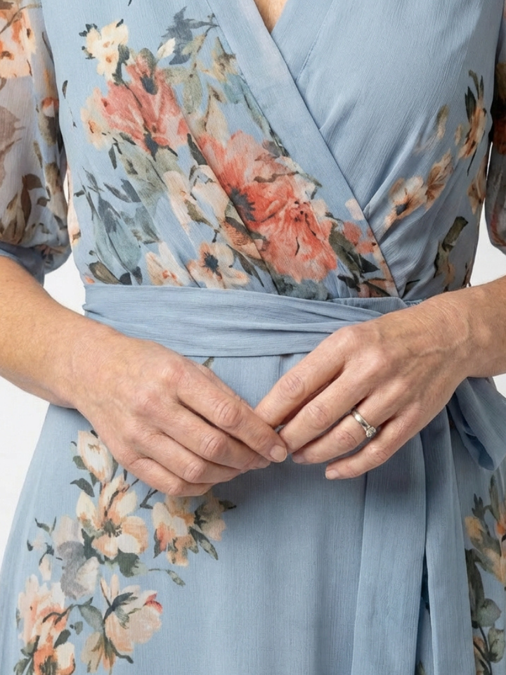Elowen - Florales Wickel-V-Ausschnitt Maxikleid
