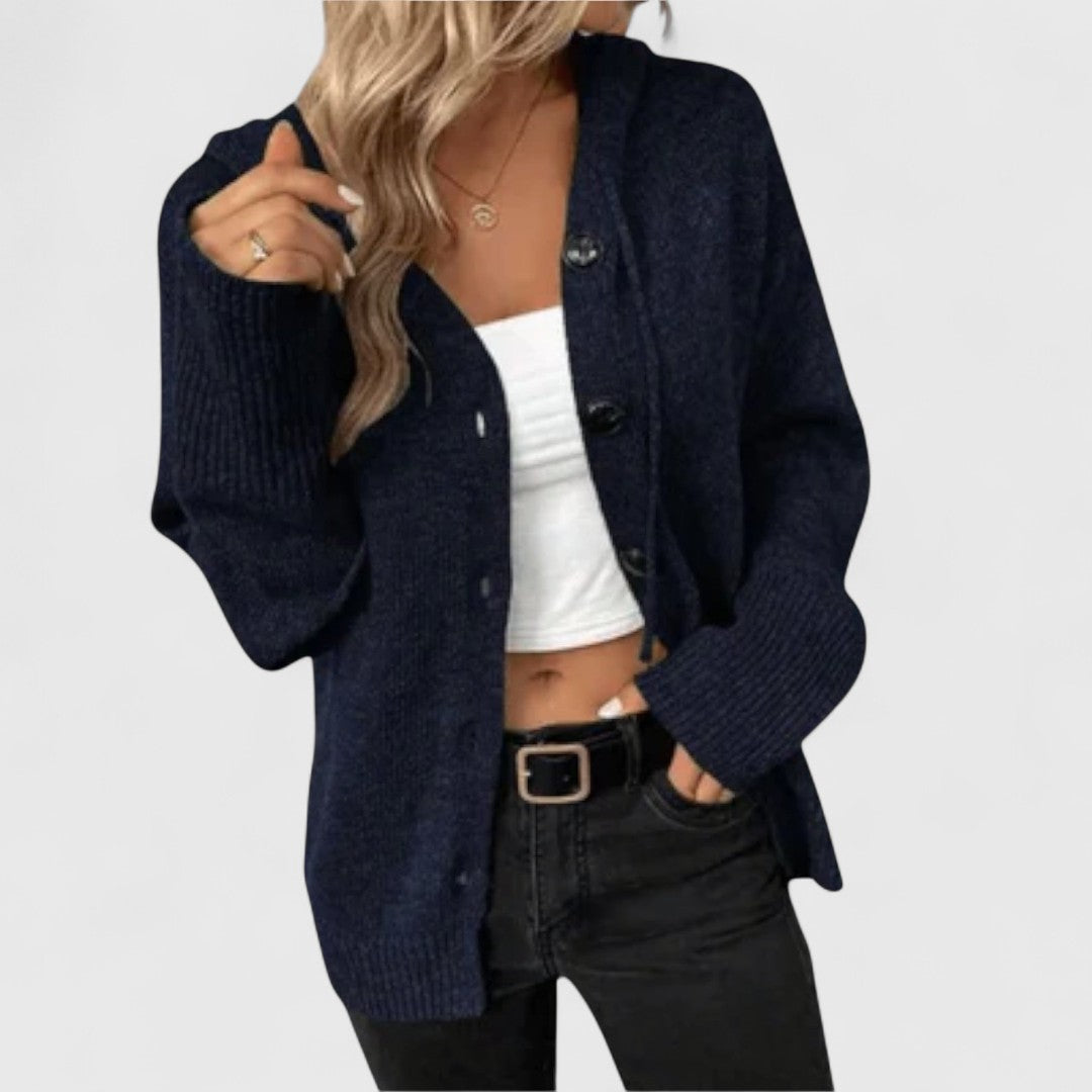 Wiltrud | Oversize Damen Strickjacke mit Knopfdetails