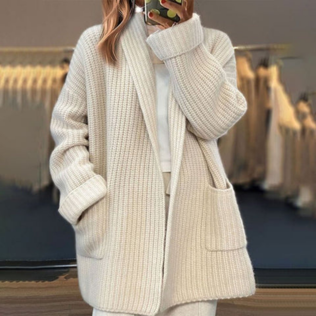 Wulfhild | Damen Oversized Strickjacke mit praktischen Taschen