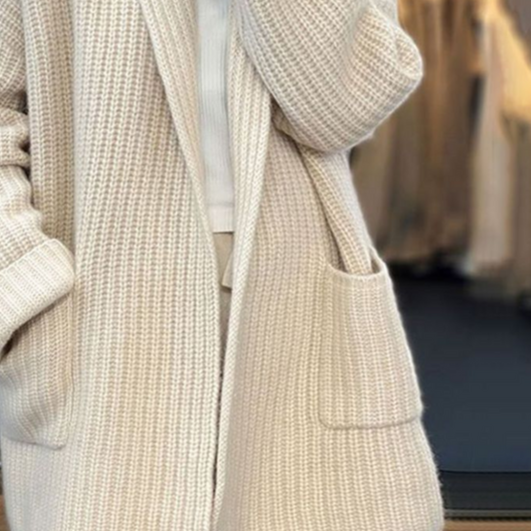 Wulfhild | Damen Oversized Strickjacke mit praktischen Taschen